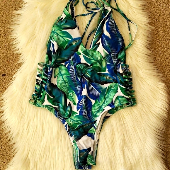 Last XL! Banana Print Strappy Onepiece Swimsuit - Picture 7 of 7
